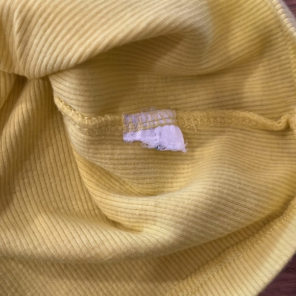 Old Navy Ribbed Tank Size L - Picture 5 of 6